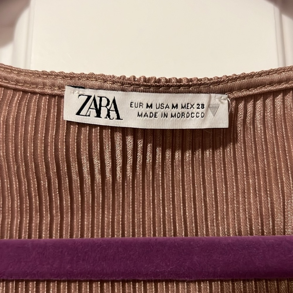 ZARA Blouse - Picture 2 of 3